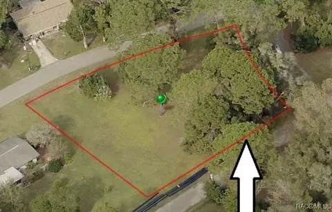 1926 N Scenic Way, Crystal River, FL 34429