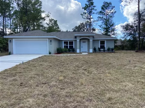 8100 N Pickinz Way, Dunnellon, FL 34433