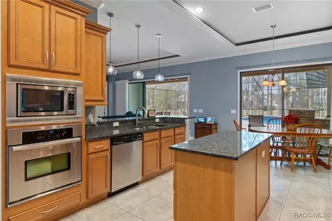 Kitchen - 1192 W Beagle Run Loop, Hernando, FL 34442 photo 6 of 7