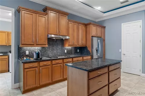 Kitchen - 1192 W Beagle Run Loop, Hernando, FL 34442 photo 2 of 7