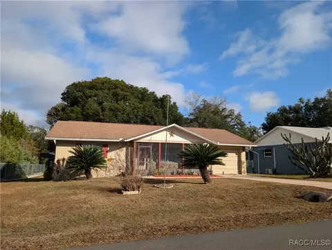 185 W Sugarmaple Ln, Beverly Hills, FL 34465