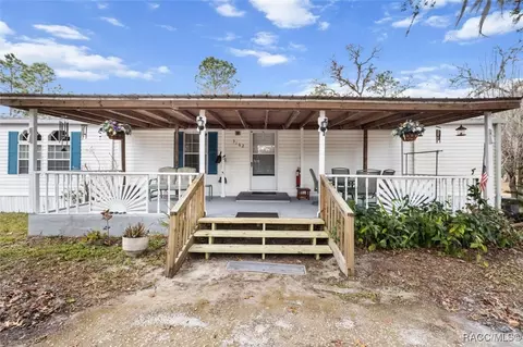 3162 N Amphibian Pt, Crystal River, FL 34428