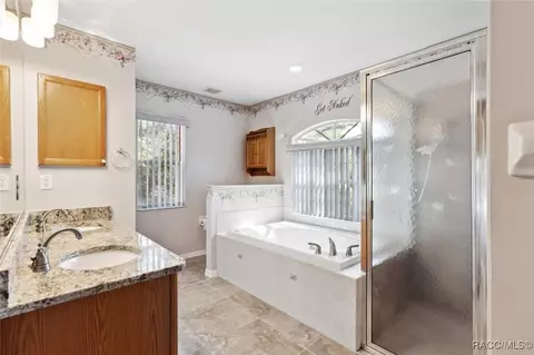 Bath - 1751 E Tradewind Dr, Hernando, FL 34442 photo 3 of 7