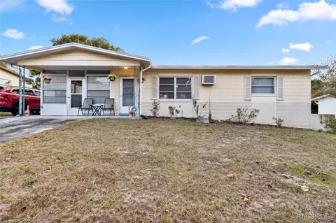 24 Roosevelt Blvd, Beverly Hills, FL 34465