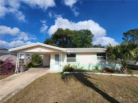 9 Taft St, Beverly Hills, FL 34465
