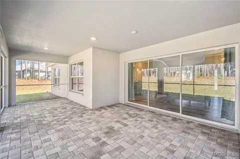 Exterior - 65 E Boston St, Hernando, FL 34442 photo 4 of 20