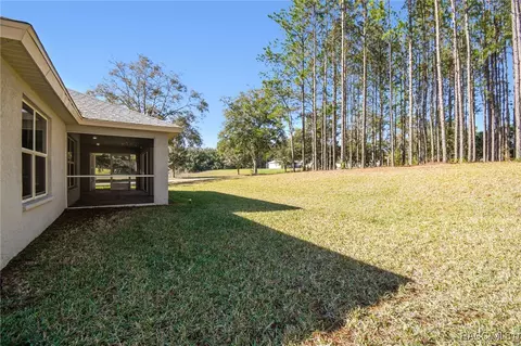 Exterior - 65 E Boston St, Hernando, FL 34442 photo 11 of 20