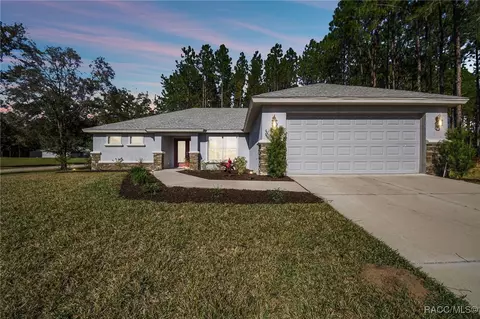 Exterior - 65 E Boston St, Hernando, FL 34442 photo 12 of 20
