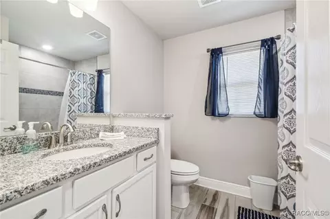 Bath - 65 E Boston St, Hernando, FL 34442 photo 1 of 4