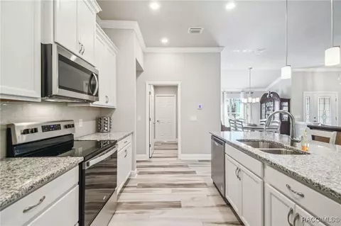 Entry Way - 65 E Boston St, Hernando, FL 34442 photo 5 of 10