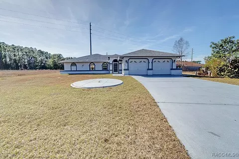 9832 N Cortlandt Dr, Citrus Springs, FL 34434