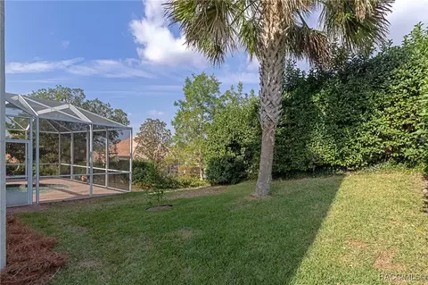 Exterior - 977 W Rollingwood Ct, Hernando, FL 34442 photo 9 of 11