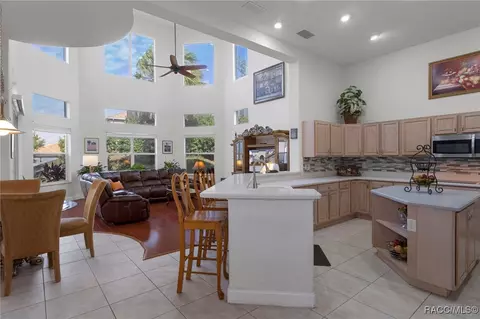 Kitchen - 977 W Rollingwood Ct, Hernando, FL 34442 photo 1 of 5