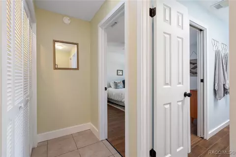 Entry Way - 100 E Cumberland Ct, Hernando, FL 34442 photo 2 of 2