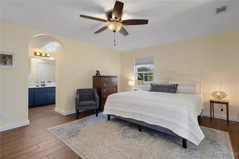 Bedroom - 100 E Cumberland Ct, Hernando, FL 34442 photo 2 of 6