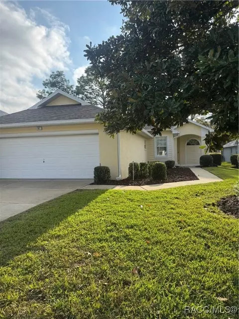 44 W Byrsonima Loop, Homosassa, FL 34446