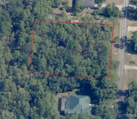 665 N Heathrow Dr, Lecanto, FL 34461