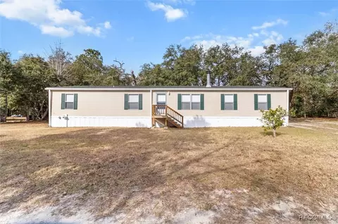 3265 W Grimms Ct, Lecanto, FL 34461