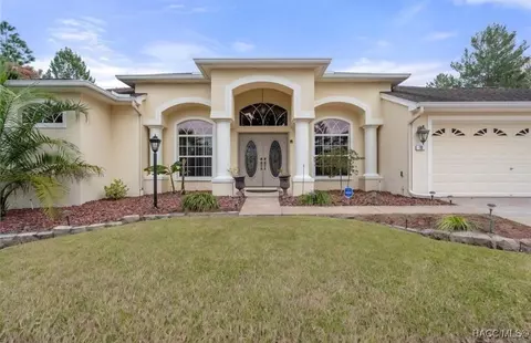 10 Pepper Ct, Homosassa, FL 34446