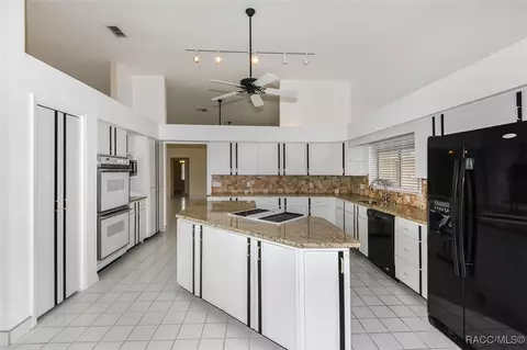 1262 E Triple Crown Loop, Hernando, FL 34442 photo 13