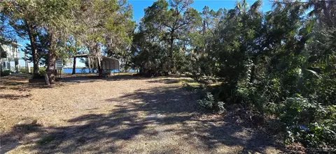 17 N 19 N Spangler Loop, Crystal River, FL 34429 photo 7