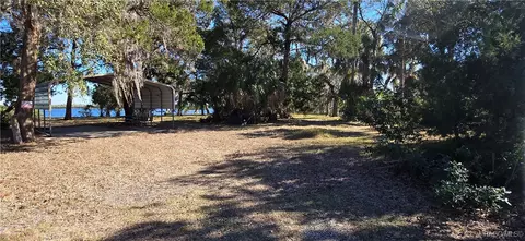 17 N 19 N Spangler Loop, Crystal River, FL 34429 photo 3
