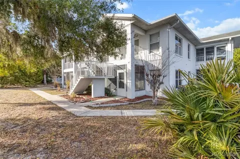 919 SE Mayo Dr, Crystal River, FL 34429