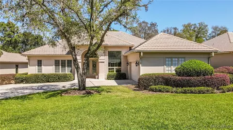3077 N Caves Valley Path, Lecanto, FL 34461