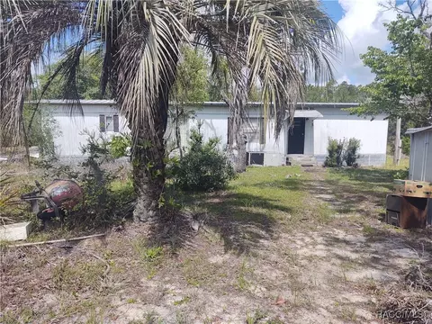 9721 N Timber Creek Dr, Dunnellon, FL 34433