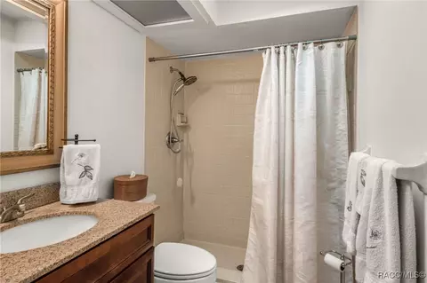 Bath - 95 E Hartford St #7A, Hernando, FL 34442 photo 2 of 2