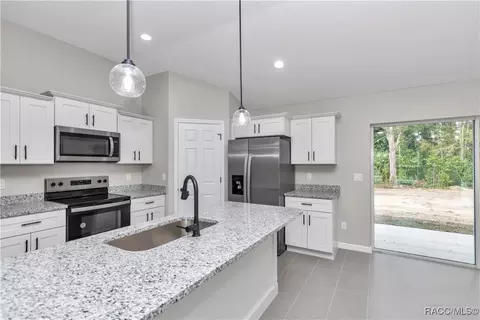2355 NW 57th Pl, Ocala, FL 34475 photo 9