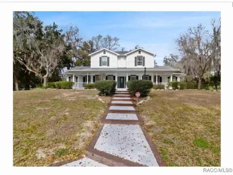 5410 S Magnolia Ave, Homosassa, FL 34448