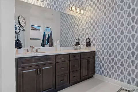 Bath - 1783 W Herick Ct, Hernando, FL 34442 photo 2 of 5