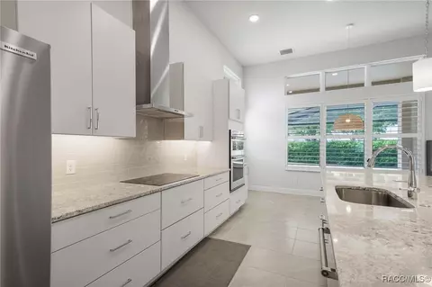 Kitchen - 2132 N Buttonwood Loop, Hernando, FL 34442 photo 5 of 7