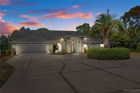 28 Enclave Pt S, Homosassa, FL 34446