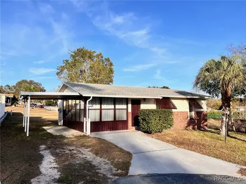 8 New North Ct, Beverly Hills, FL 34465