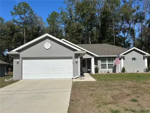 1585 W Hill Ln, Citrus Springs, FL 34434