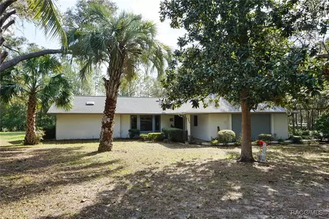 342 E Lancaster St, Lecanto, FL 34461