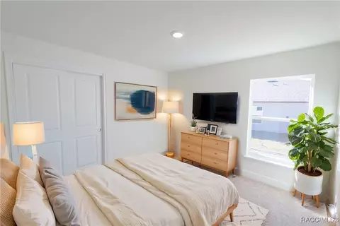 Bedroom - 680 E Alaska Ln, Hernando, FL 34442 photo 4 of 7