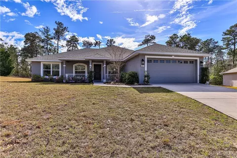 9 Celosia Ct, Homosassa, FL 34446