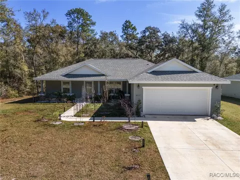 9717 N Pewter Ave, Citrus Springs, FL 34434