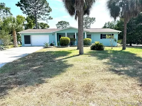 26 Regina Blvd, Beverly Hills, FL 34465