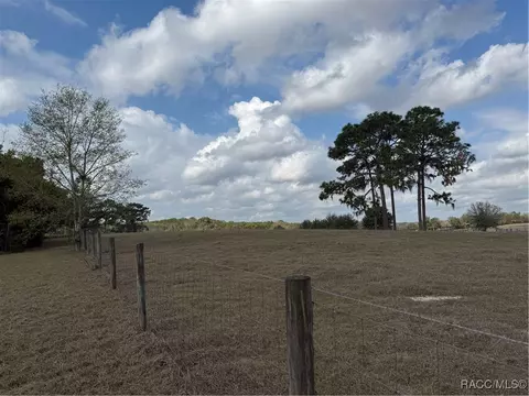 4577 E Liza Knowlton Dr, Inverness, FL 34452