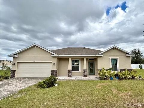609 Sugar Ridge Dr, Deland, FL 32720