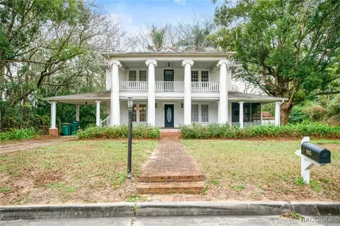 805 Zephyr St, Inverness, FL 34450