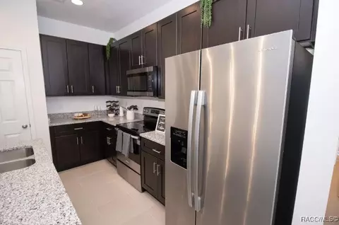 Kitchen - 2549 SW 175th Loop, Ocala, FL 34473 photo 1 of 3