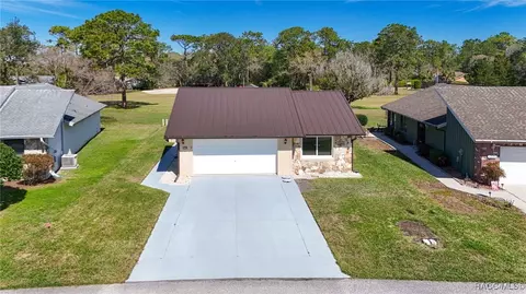 24 Golfview Ct, Homosassa, FL 34446