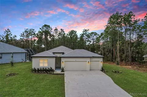 9 Fringetree St, Homosassa, FL 34446