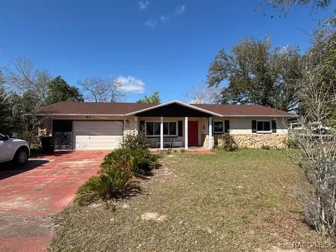 41 New Florida Ave, Beverly Hills, FL 34465