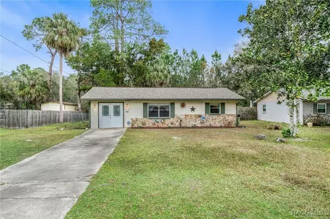 7139 W Greenwood Ln, Crystal River, FL 34429
